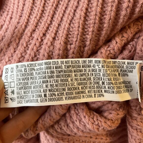 Forever 21+ Women Sweater 3X Pink Long Sleeve Pullover Plus Cut Out - Picture 3 of 9